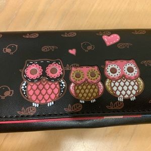 🎁 FREE WHEN BUNDLED 🎁: Botusi Owl Clutch Wallet